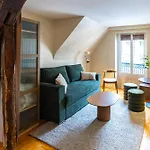 Apt Central Hotel De Ville